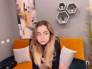 rubia tetona en transmision cachonda